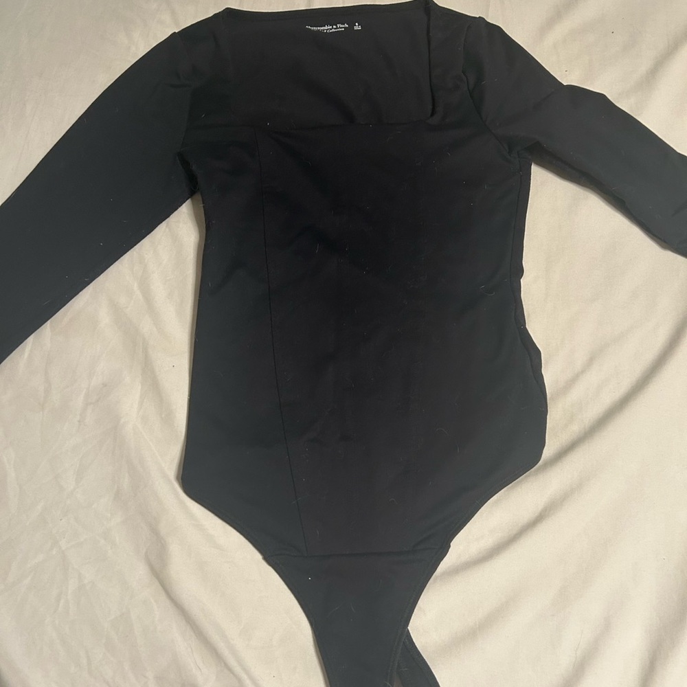 Abercrombie & Fitch Black Long-Sleeve Bodysuit size S